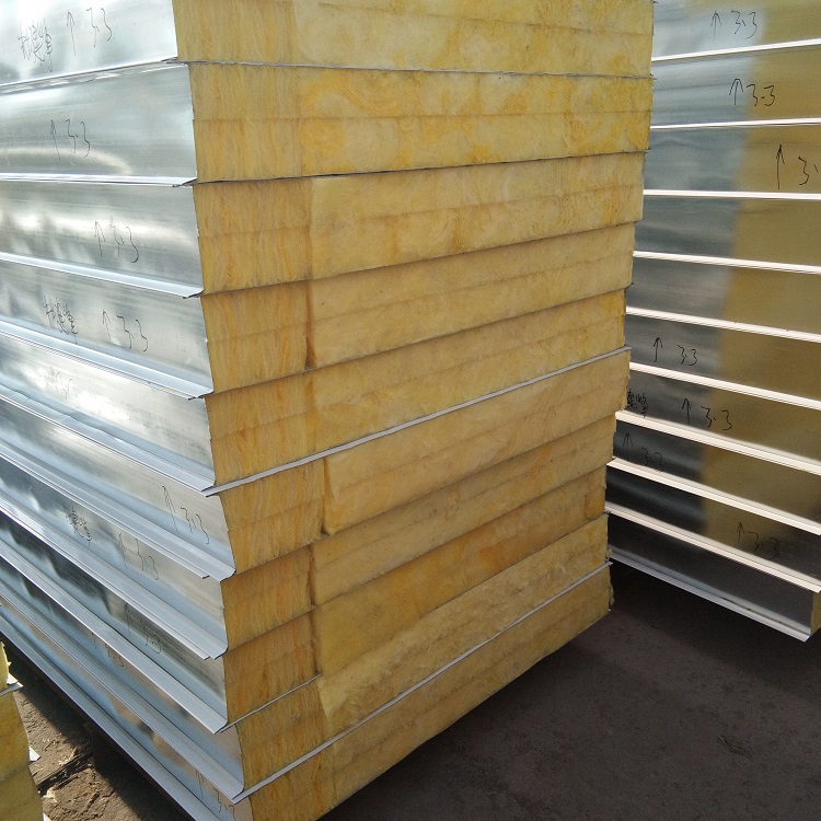 Glass wool sandwich panel